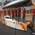 Nuon Solar Team onthult ’s werelds slimste zonneauto op ‘Zuid-Afrikaanse’ safari